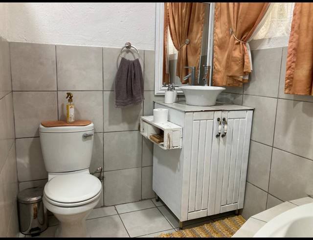 4 BEDROOM HOUSE FOR SALE IN PROTEA PARK